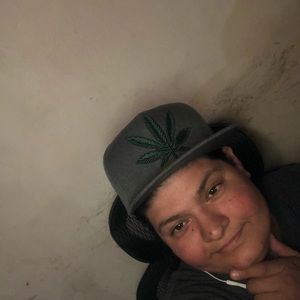 Meet your Posher, Annette